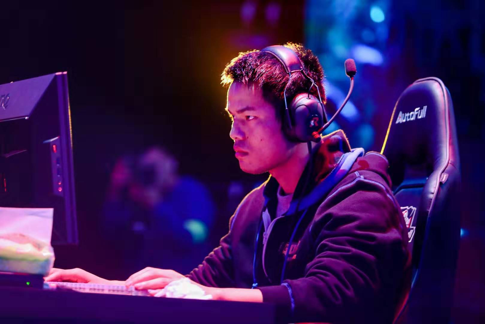 在共同努力 在共同努力